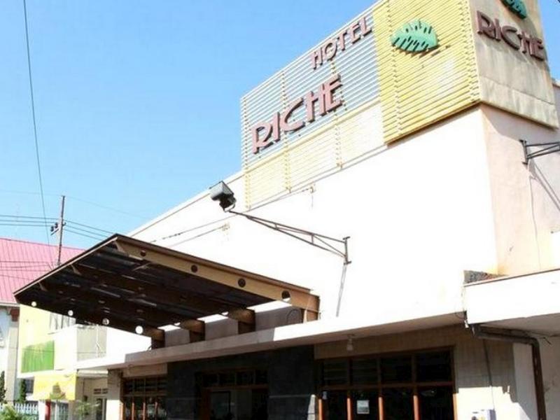 Riche Heritage Hotel Malang Exterior foto